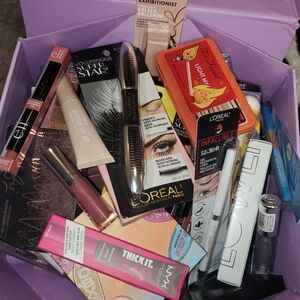 60+NEW DRUGSTORE MAKEUP